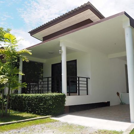 B.M.P Resort Khao Lak Exterior foto